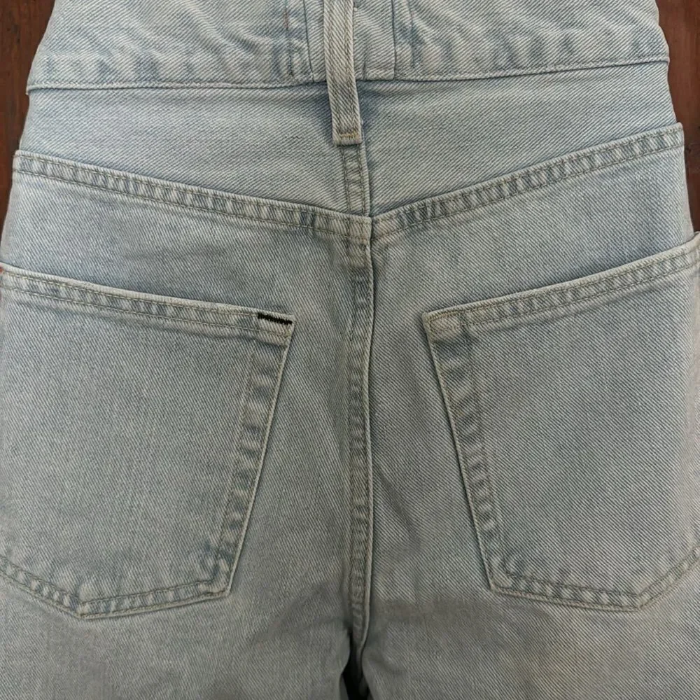 BDG Urban Outfitters Distressed High Rise Baggy Light Wash Denim Jeans- Size 26